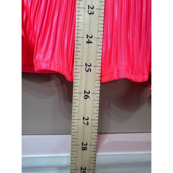 NWOT Dressed in LALA ORIGINAL Long Sleeve Electric Pink Plissé Set Women's Small - Picture 9 of 13